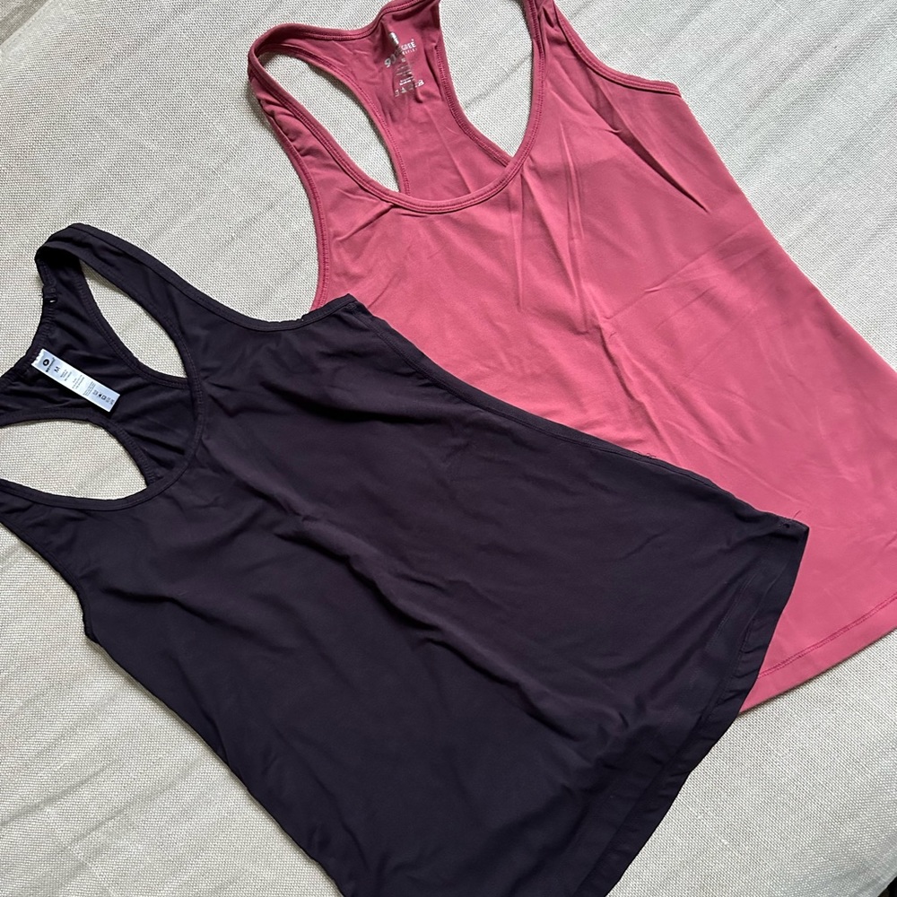Workout top bundle - Picture 2 of 3